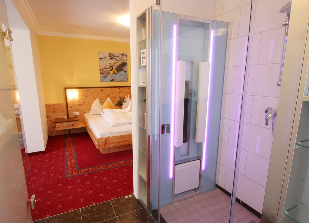 Hotel Erlebniswelt Stocker Schladming Szoba fotó